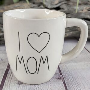 Rae Dunn I ❤️ MOM Ceramic Mug - NWOT